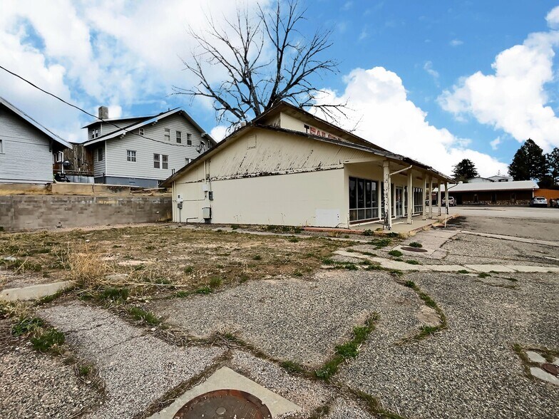 105 W 7th St, Lusk, WY à vendre - Photo de l’immeuble – Image 2 sur 7