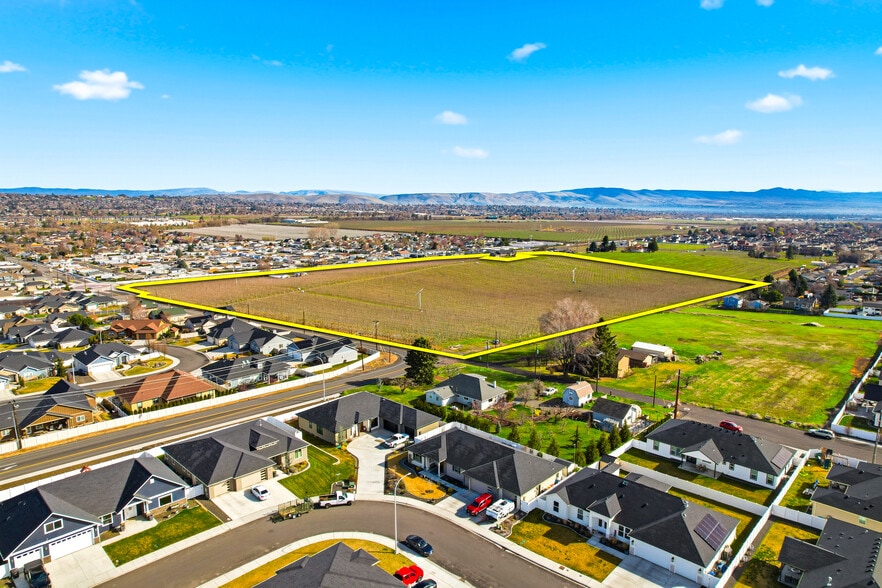 6806 W Washington Ave, Yakima, WA à vendre - Aérien – Image 2 sur 5