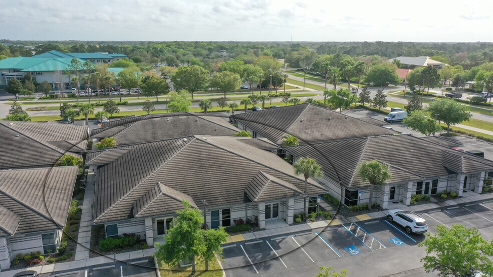 7316-7320 Delainey Ct E, Sarasota, FL à vendre - Photo de l’immeuble – Image 3 sur 55