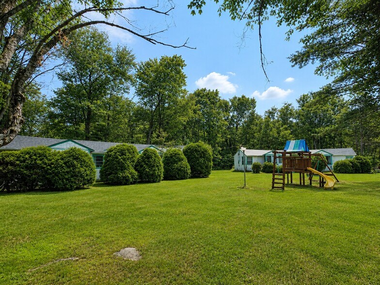 94-100 Dingle Daisy Rd, Monticello, NY à vendre - Photo de l’immeuble – Image 2 sur 26