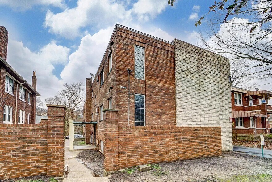 4326 Hamilton Ave, Cincinnati, OH à vendre - Photo de l’immeuble – Image 1 sur 19