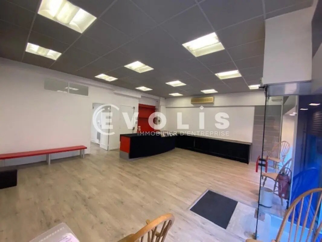Local commercial dans Amiens à louer Photo de l’immeuble– Image 1 sur 5