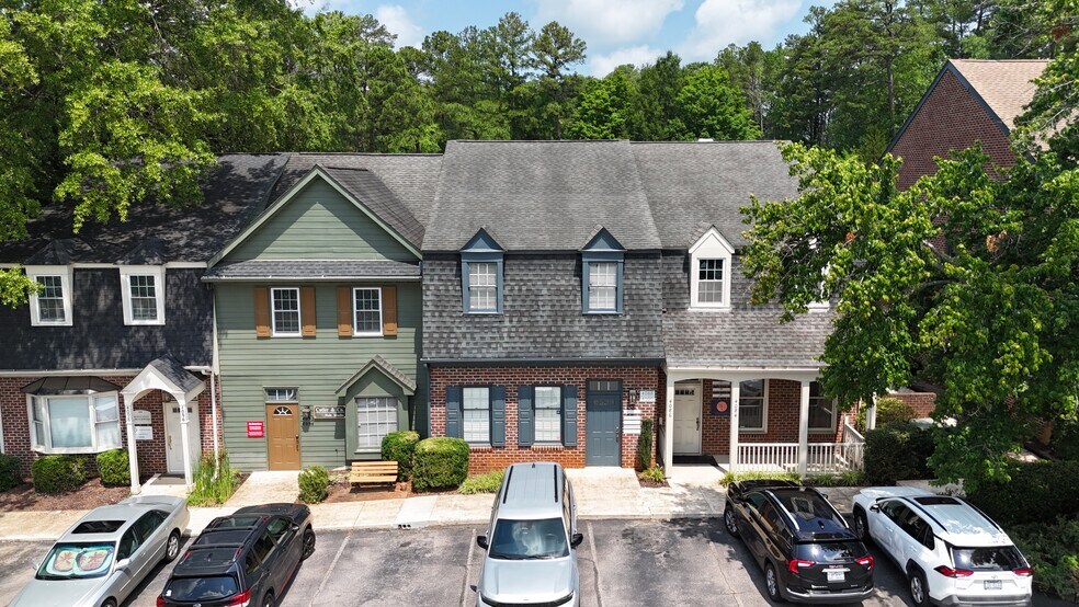 4088-4094 Barrett Dr, Raleigh, NC à louer - Photo de l’immeuble – Image 1 sur 11