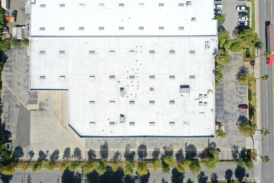17760 Rowland St, City of Industry, CA à vendre - Photo de l’immeuble – Image 3 sur 13