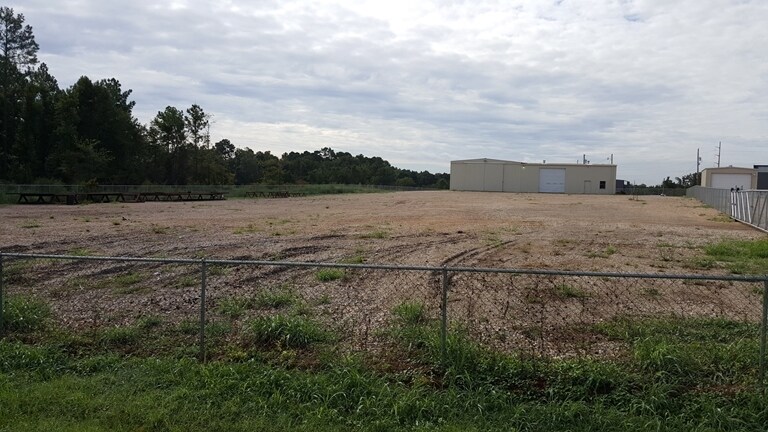 820 W Harrison Rd, Longview, TX à louer - Photo de l’immeuble – Image 3 sur 10