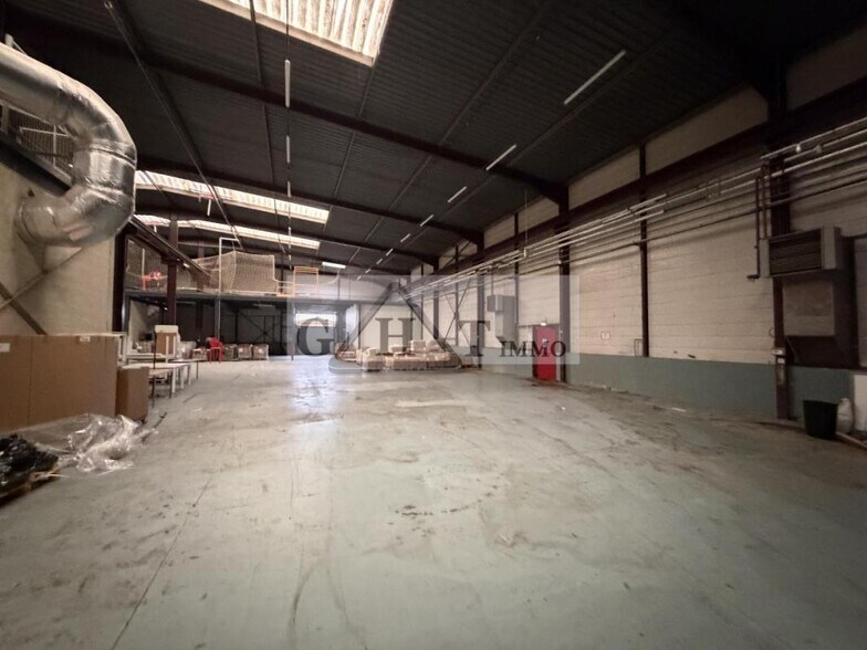 Industriel/Logistique dans Bondoufle à vendre - Photo intérieure – Image 2 sur 15