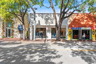 Plus de détails pour 3432 Main Hwy, Miami, FL - Local commercial à louer