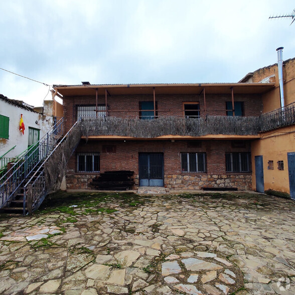 Local commercial dans Piñuécar-Gandullas, Madrid à vendre - Photo principale – Image 1 sur 38
