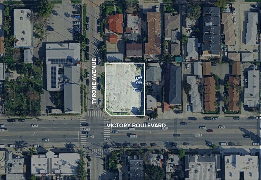 Victory Blvd, Van Nuys, CA à vendre - Aérien – Image 1 sur 2