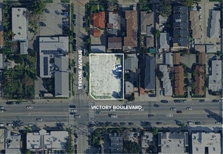 Victory Blvd, Van Nuys, CA - Vue aérienne vue de carte - Image1