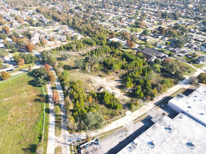 2646 Westbend Pkwy, New Orleans, LA à vendre - Photo principale – Image 3 sur 11
