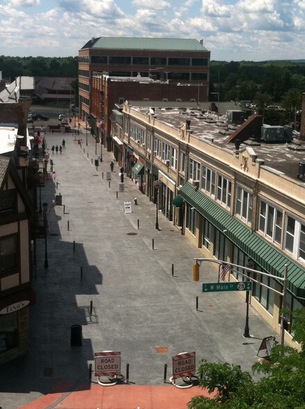 34 W Main St, Somerville, NJ à louer - Photo de l’immeuble – Image 3 sur 16