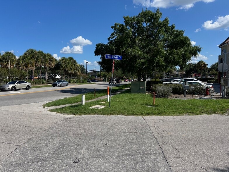 940 Paul Hoyer Wy, Lake Mary, FL à vendre - Photo de l’immeuble – Image 3 sur 13