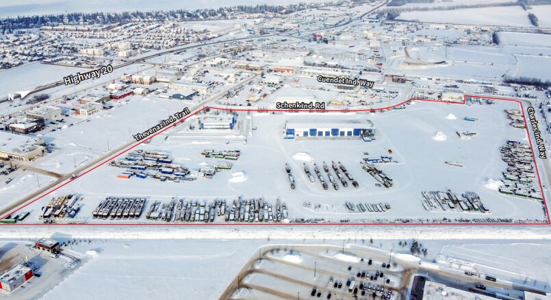 33 Schenk Ind. Rd, Sylvan Lake, AB à vendre - Aérien – Image 2 sur 3