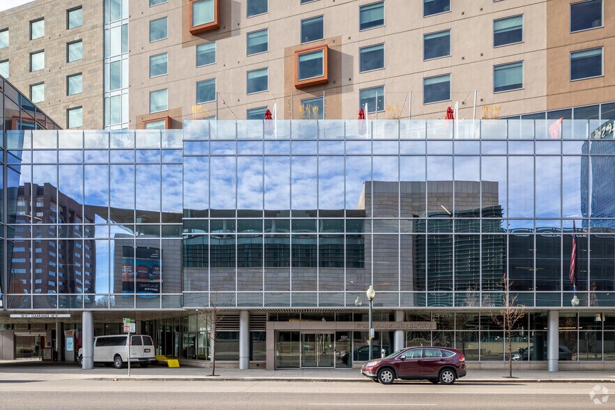 1221 Broadway St, Denver, CO à louer - Photo de l’immeuble – Image 3 sur 13
