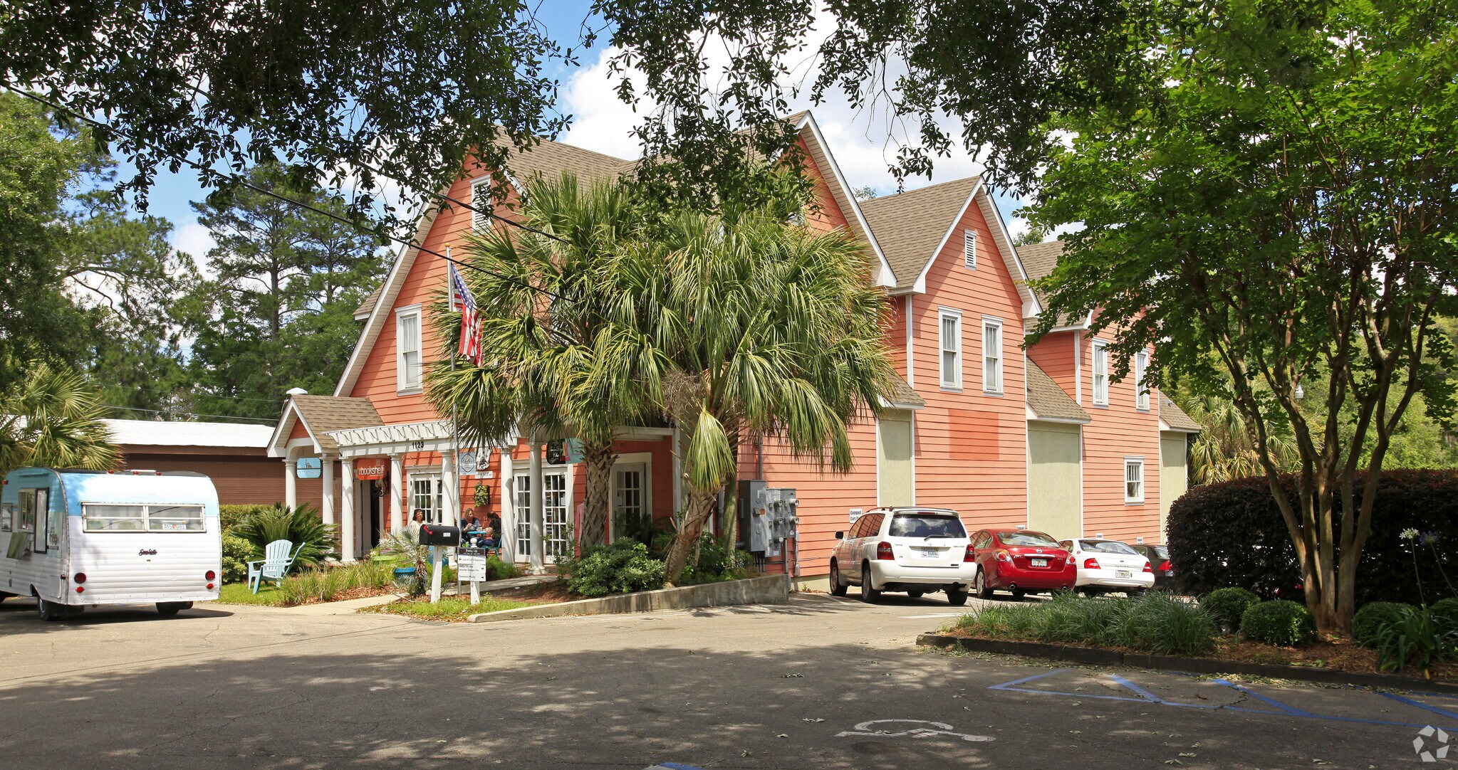 1123 Thomasville Rd, Tallahassee, FL à louer Photo principale– Image 1 sur 27