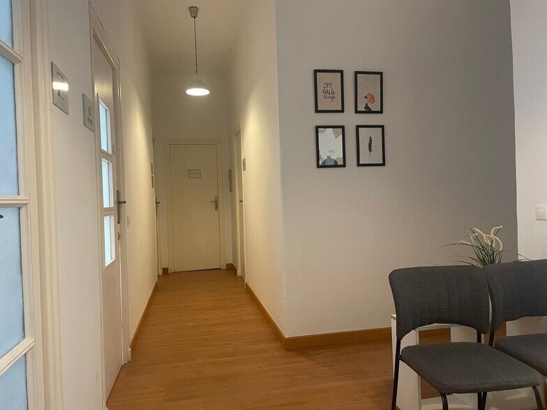 Bureau dans Córdoba à louer - Photo de l’immeuble – Image 2 sur 9