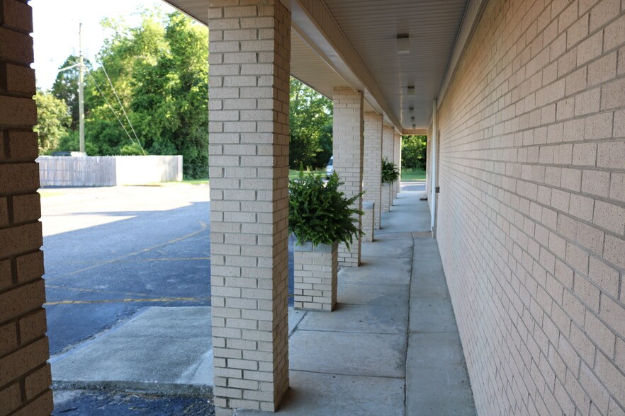 614 E Martintown Rd, North Augusta, SC à louer - Photo de l’immeuble – Image 2 sur 6