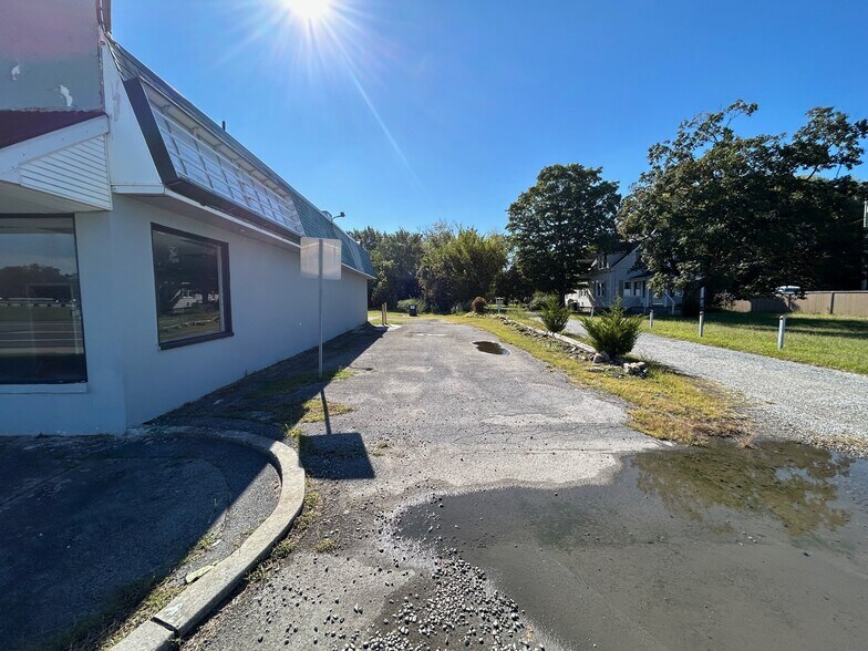 7821 Old Beach Rd, Frederica, DE à louer - Photo de l’immeuble – Image 3 sur 6