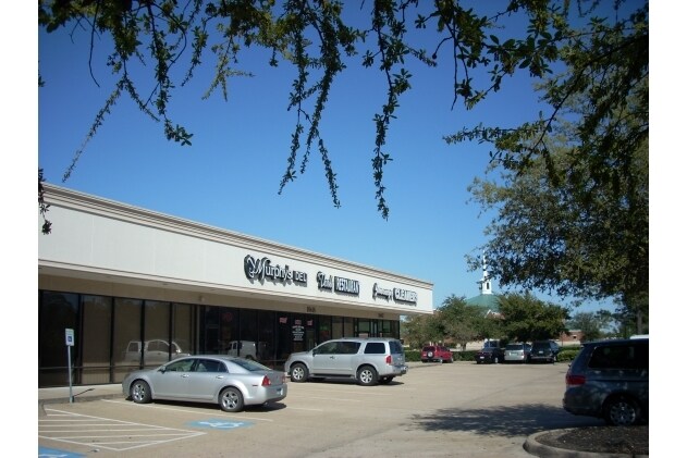 10602 Clay Rd, Houston, TX à louer - Photo de l’immeuble – Image 2 sur 4