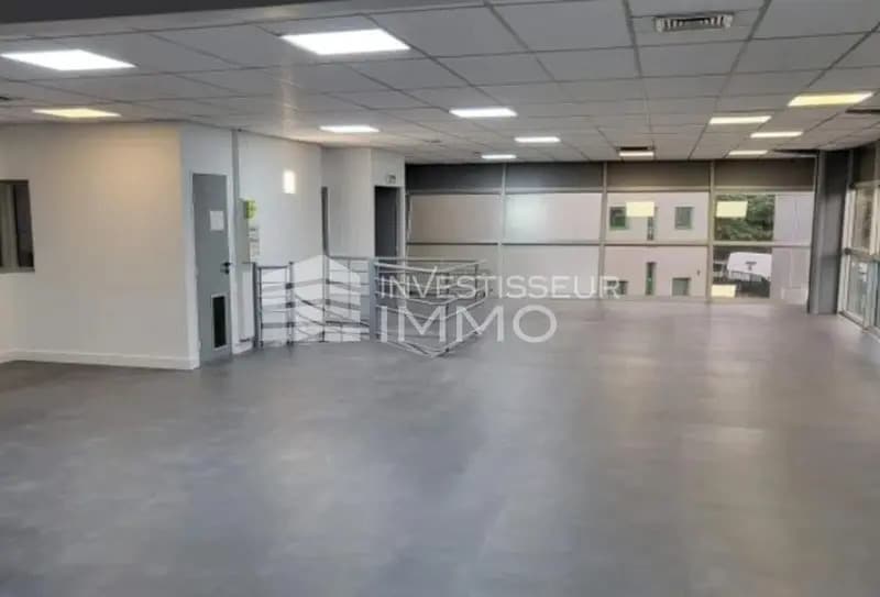 Bureau dans Champigny-sur-Marne à vendre Photo intérieure– Image 1 sur 4
