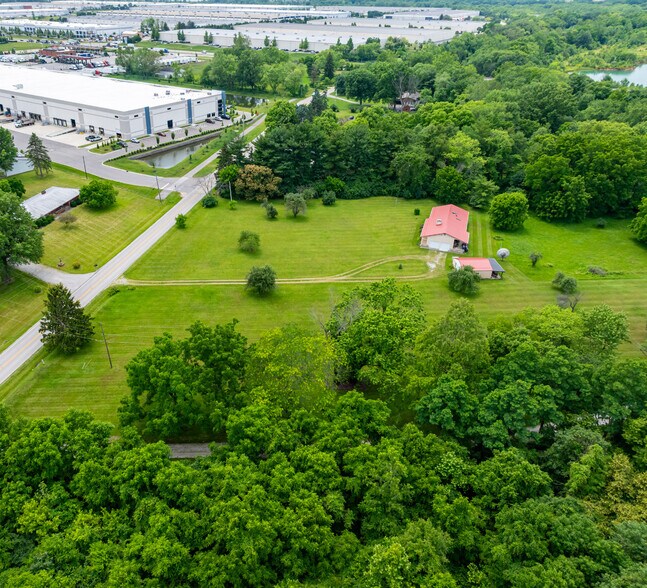 2700-2714 Bixby Rd, Groveport, OH à vendre - Photo de l’immeuble – Image 3 sur 5