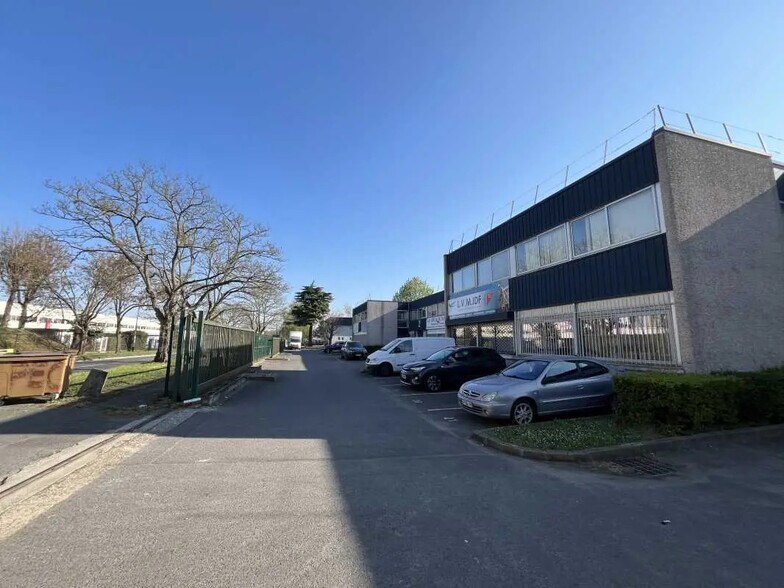 17 Boulevard Arago, Wissous à louer - Photo de l’immeuble – Image 1 sur 11