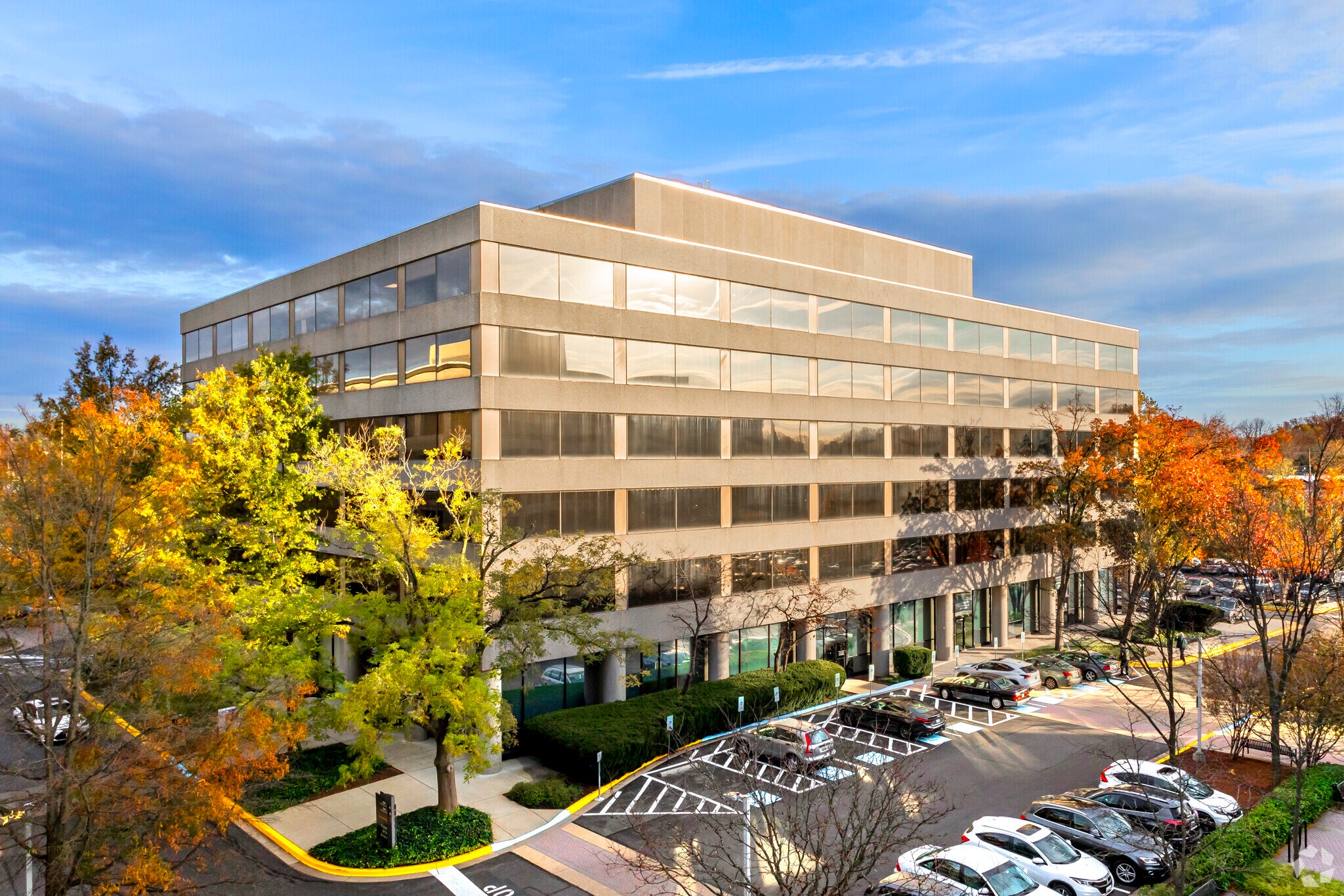6410 Rockledge Dr, Bethesda, MD à louer Photo de l’immeuble– Image 1 sur 7