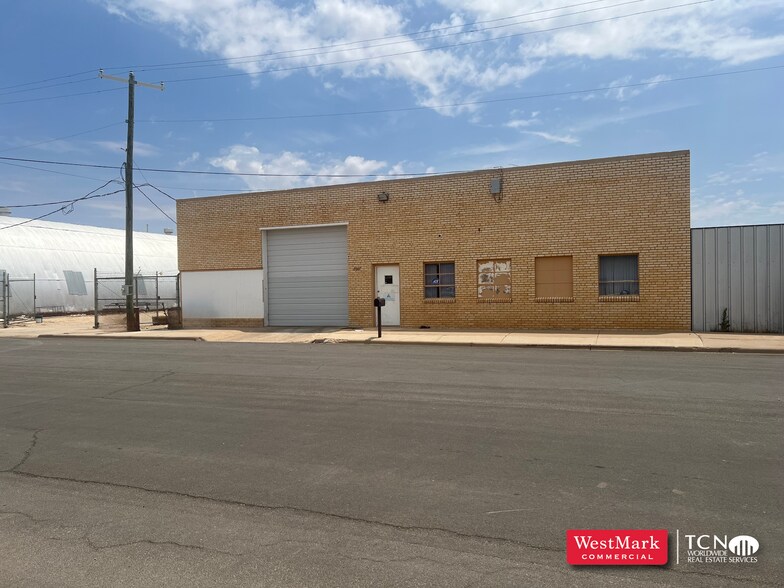 2007 Avenue C, Lubbock, TX à louer - Photo de l’immeuble – Image 2 sur 5