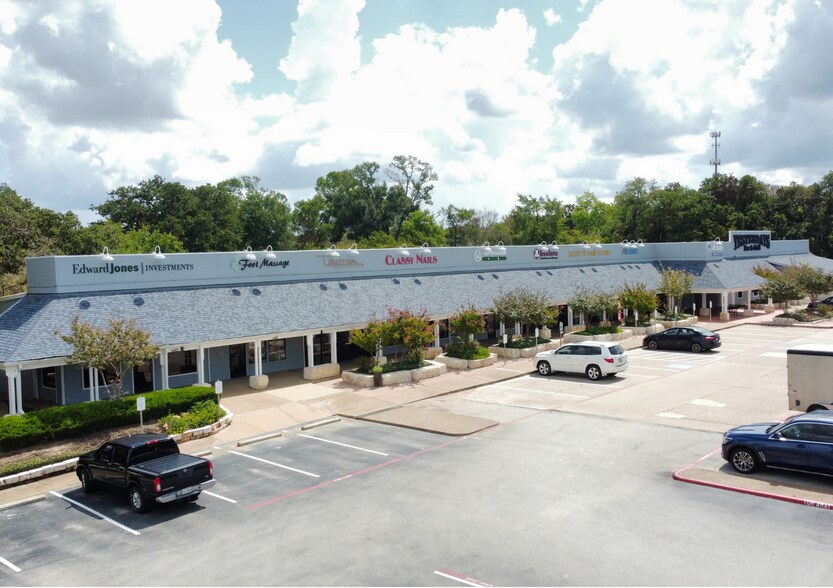 4403 S Texas Ave, Bryan, TX à louer - Photo principale – Image 1 sur 4