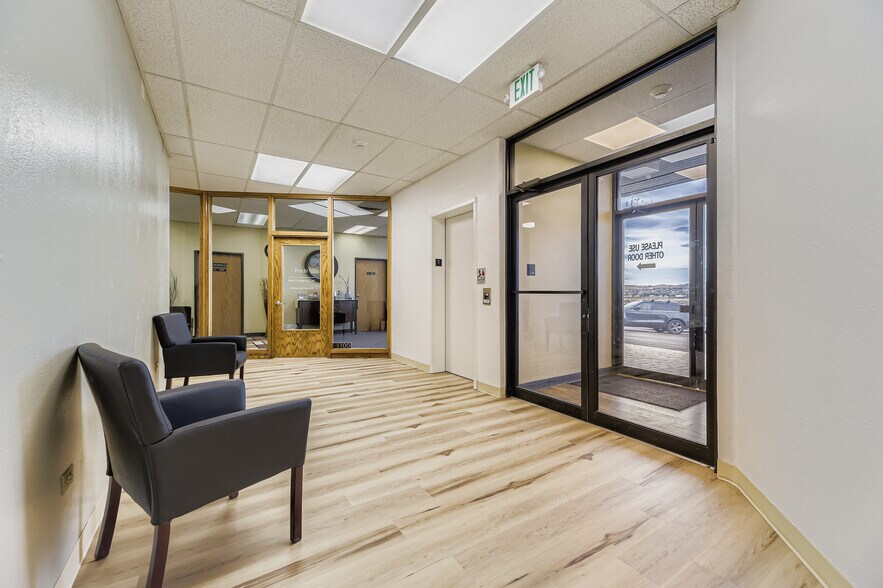 19600 E Parker Square Dr, Parker, CO à louer - Photo de l’immeuble – Image 3 sur 36