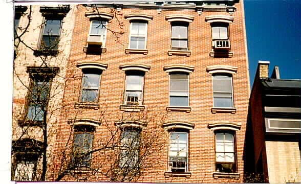 33 Saint Marks Pl, New York, NY à louer - Photo de l’immeuble – Image 3 sur 12