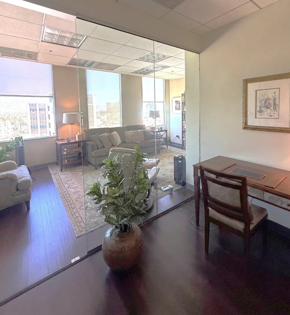 9737-9777 Wilshire Blvd, Beverly Hills, CA à louer Photo intérieure– Image 1 sur 3