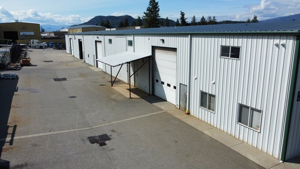 309 Carion Rd, Kelowna, BC à vendre - Photo de l’immeuble – Image 2 sur 2