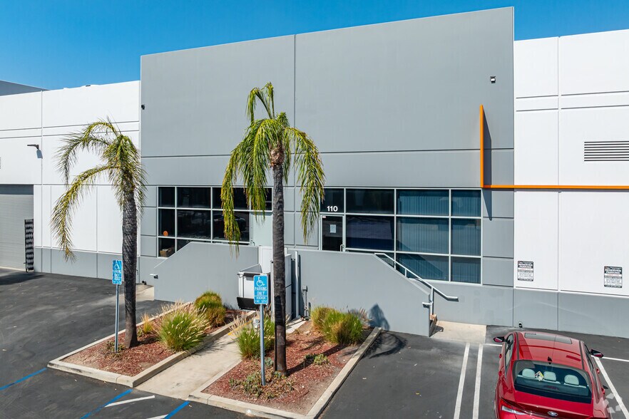 3368-3370 N San Fernando Rd, Los Angeles, CA à louer - Photo de l’immeuble – Image 2 sur 4