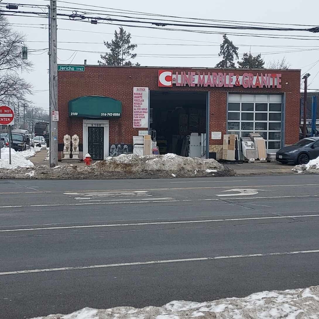 2100 Jericho Tpke, Garden City Park, NY à louer Photo de l’immeuble– Image 1 sur 12