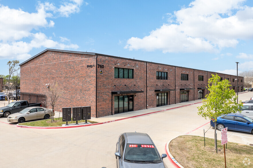760 E Main St, Lewisville, TX à louer - Photo de l’immeuble – Image 1 sur 13