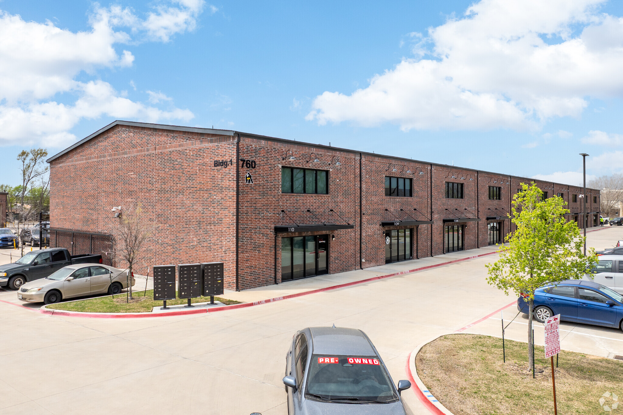 760 E Main St, Lewisville, TX à louer Photo de l’immeuble– Image 1 sur 14