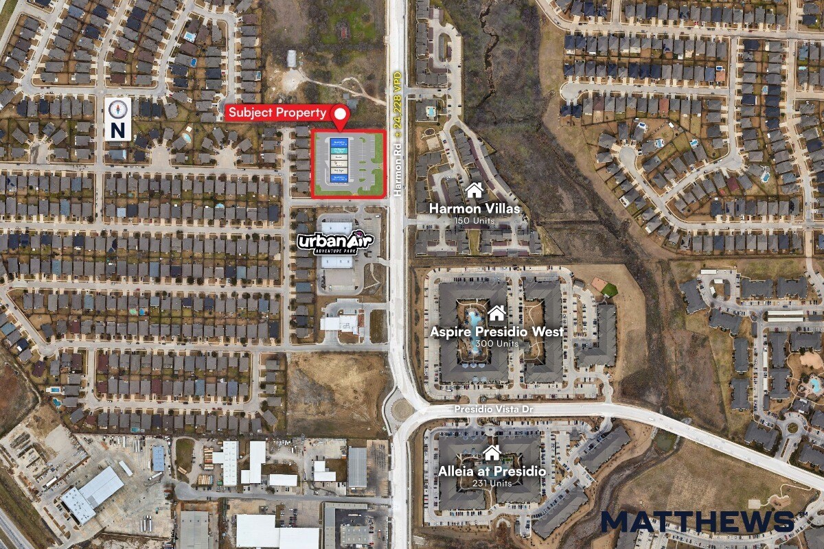 9201 Harmon Rd, Fort Worth, TX à louer Photo de l’immeuble– Image 1 sur 3