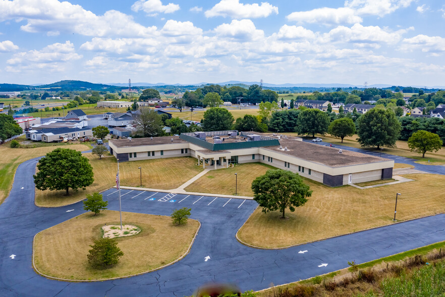 147 Dinkel Ave, Mount Crawford, VA à louer - Photo de l’immeuble – Image 1 sur 20