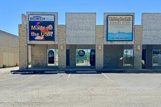 12600-12612 Nacogdoches Rd, San Antonio, TX à louer Photo de l’immeuble– Image 1 sur 7