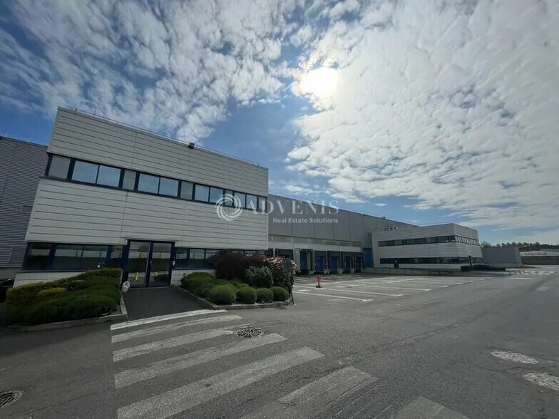 Industriel/Logistique dans Bonneuil-sur-Marne à louer - Photo de l’immeuble – Image 2 sur 12