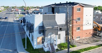 Plus de détails pour 2660 Rue Lafontaine, Saint-hyacinthe, QC - Local commercial à vendre