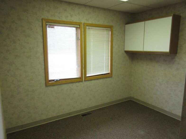 1787 Wagner Ave, Muskegon, MI à vendre - Photo intérieure – Image 3 sur 30