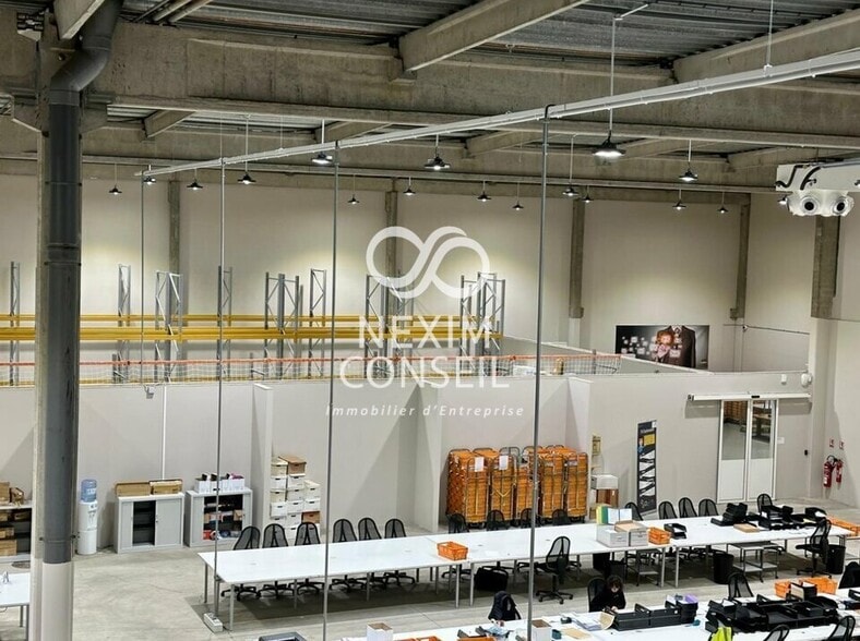 Industriel/Logistique dans Goussainville à louer - Photo intérieure – Image 2 sur 12