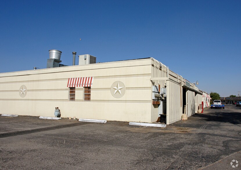 3211 Wadley Ave, Midland, TX à louer - Photo de l’immeuble – Image 2 sur 2