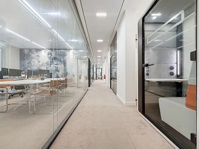 Bureau dans Paris à louer - Photo intérieure – Image 2 sur 9