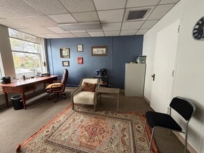 277 Martine Ave, White Plains, NY à louer Photo intérieure– Image 2 sur 4