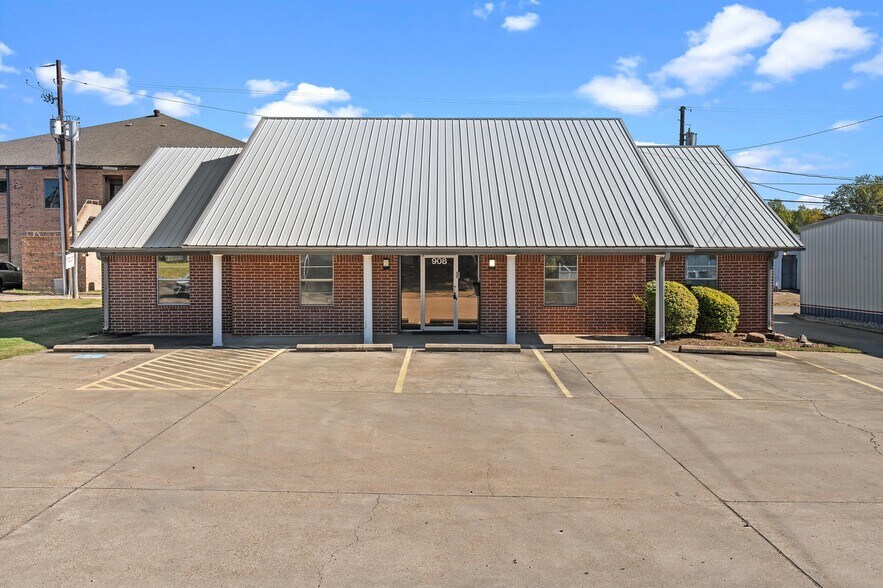 908 Spruce St, Texarkana, TX à vendre - Photo de l’immeuble – Image 2 sur 21