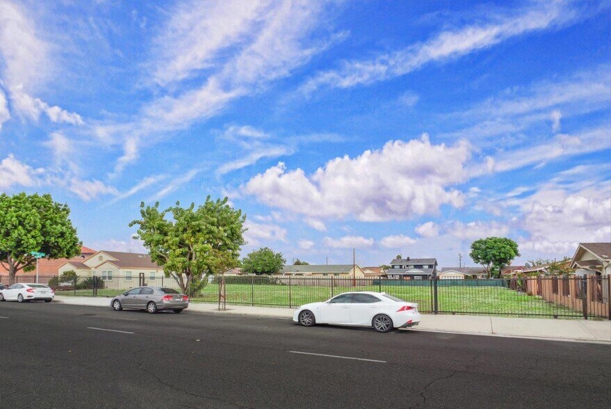 22108 Avalon Blvd, Carson, CA à vendre - Photo de l’immeuble – Image 2 sur 12